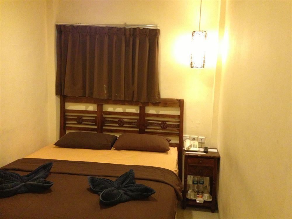 Guest House Matahari Kuta Lombok Exterior foto
