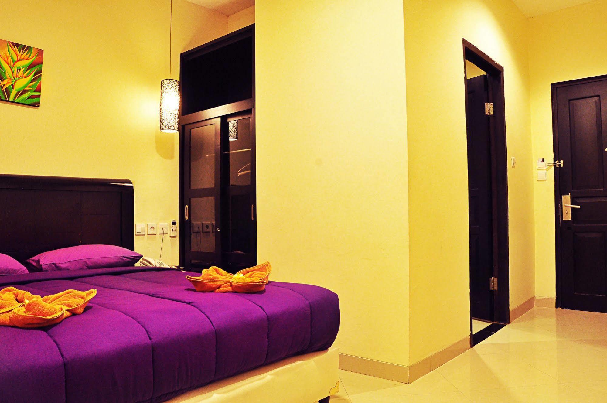 Guest House Matahari Kuta Lombok Exterior foto